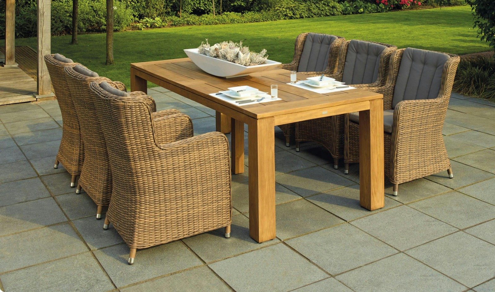 Garden furniture made from recycled materials and FSC-certified wood, showcasing eco-friendly and stylish design.